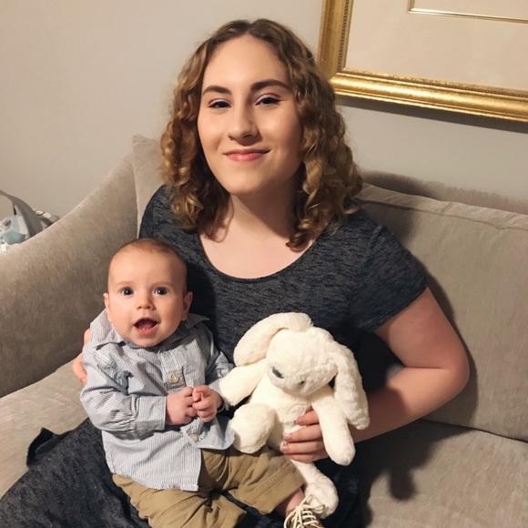 Meet your posher! - Picture 2 of 3